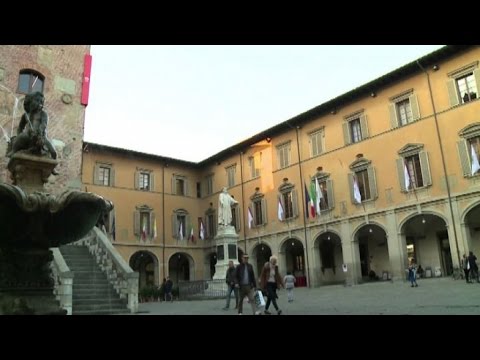 "A Prato i cinesi pagati cash, tetto di 3000 euro aiuta evasione"