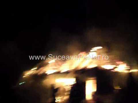 incendiu Tisauti casa parohiala SuceavaPeNet.ro .wmv