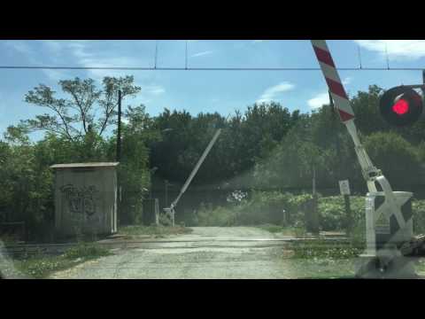 Apertura passaggio a livello campestre.. in città!