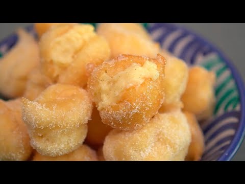 Buñuelos de viento rellenos de crema