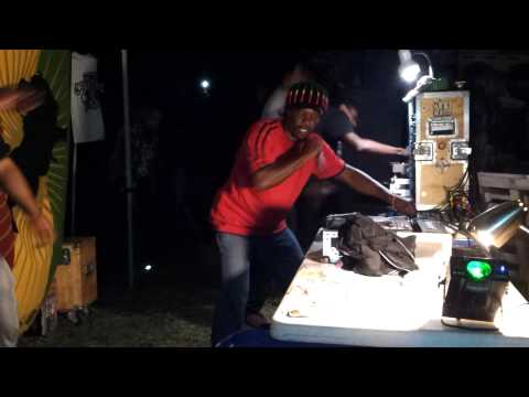 Dubwise Meeting III (Xochimilco, México) - Maasai Warrior ⑫