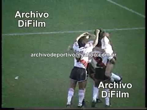 Velez vs River Plate - Gol de River - DiFilm (1993)