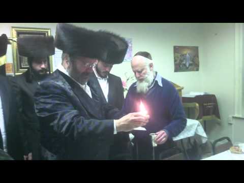 rabbi jungreis admor m'niklesberg at havdalah