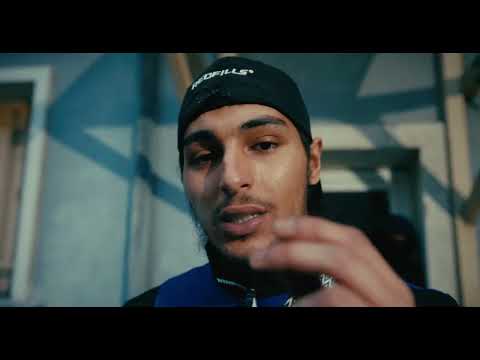 Mecra - Italienne ( Clip Officiel )