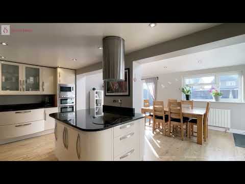 Cowper Crescent, Hertford, SG14