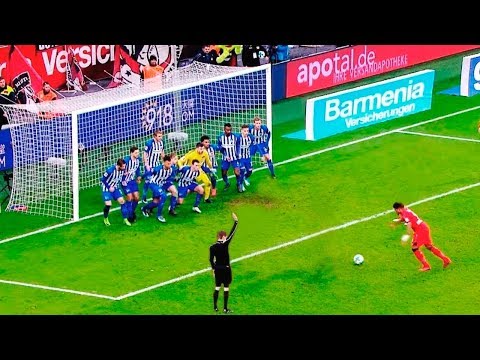 15 Самых Необычных Моментов в Футболе