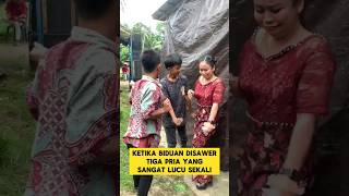 Download lagu momen lucu ketika biduan dangdut ketawa ngakak saat di sawer ‼️#ngakak #lucu #kocak #biduan #joget mp3 Download lagu momen lucu ketika biduan dangdut ketawa ngakak saat di sawer ‼️#ngakak #lucu #kocak #biduan #joget mp3