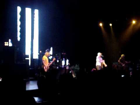 R.E.M. - Maps And Legends (Via Funchal)