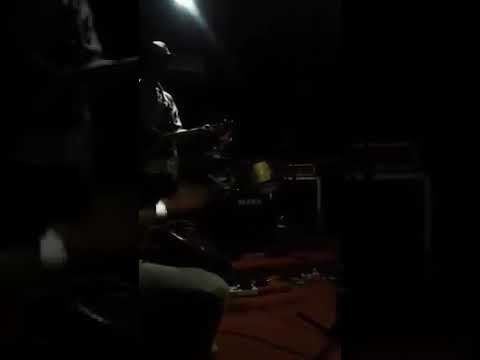 ngayogyakarto ( Tony Q Rastafara) Cover by Shutaming and friends