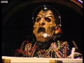 Le Docteur Imite Davros Souvenir Des Daleks Doctor Who BBC