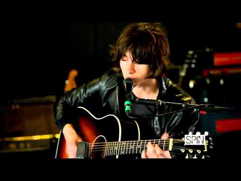 Arctic Monkeys/Alex Turner - Suck It And See [Subtítulada en Español] [Acoustic] [HD]