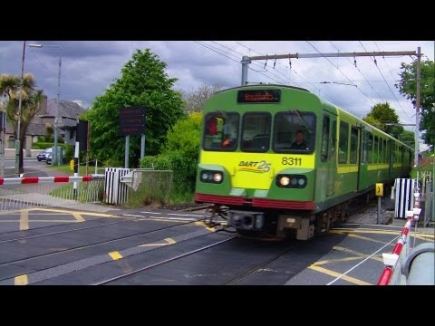 Merrion Gates Level Crossing - Dart Train number 8311