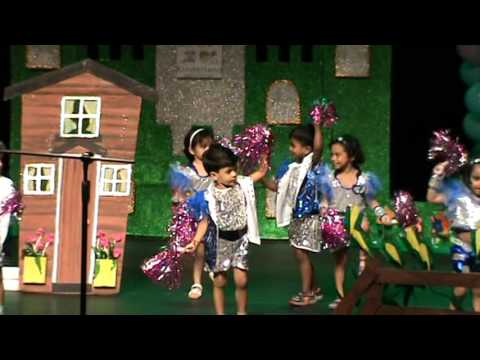 Aakarshi's first stage performance @ Kinderland Annual Function