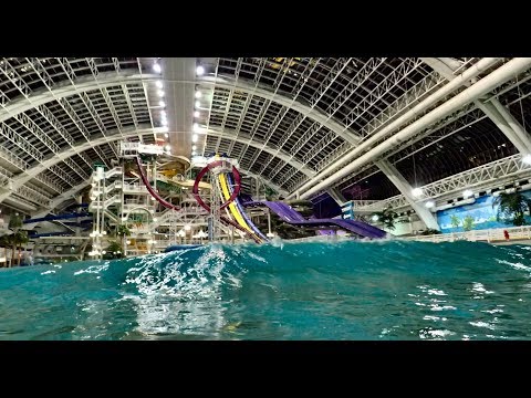 How It Works: HUGE Wave Pool With Mechanical / Hydraulic Wave Machines