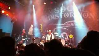 Social Distortion &quot;Far Behind&quot;