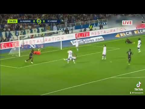 VIDÉO: Le but de Dango OUATTARA face à Auxerre