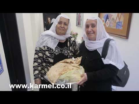 האימא במרכז החגיגה
