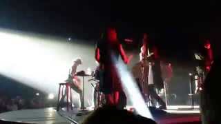 Johnny Hallyday Elle Est Terrible 2012 HD