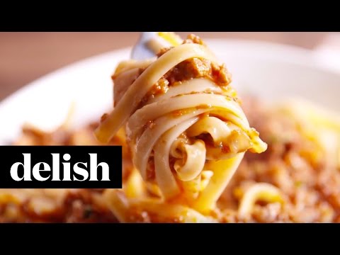 Slow Cooker Bolognese | Delish