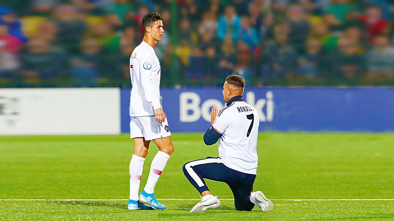 Players Respond to Fans with Respect