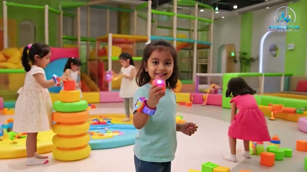 King Lotus International is a tourist condominium project with a five-star hotel.
