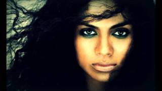 AMEL LARRIEUX - CONGO