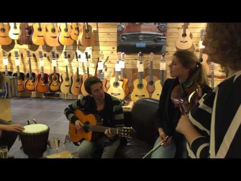 The Roadhouse Sessions : Uncle Wellington's Wives