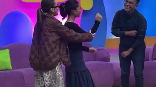 Download lagu AYU TING TING'S DAUGHTER, BILQIS, WILL BE A GUEST STAR ON BROWNIS TODAY mp3