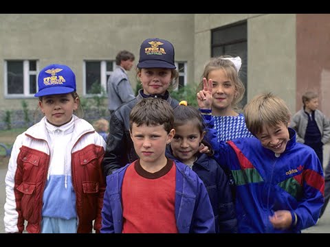 Как жили дети в 90-е: новая выставка в Ельцин центре
