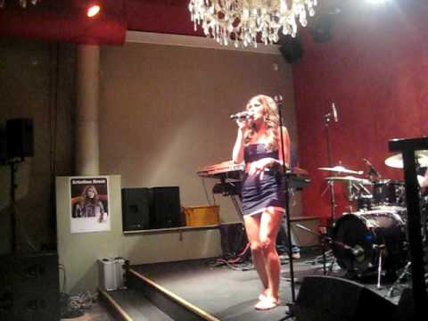 Kristiina Brask - Kuivilla Susta (Live at Belly 15.9.2009)