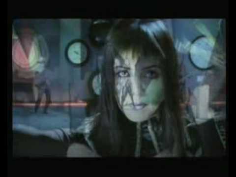 Sandii and the Sunsetz "Battery"