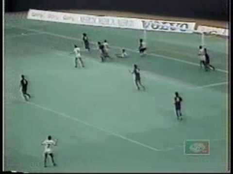 FLUMINENSE x BARCELONA - MARADONA x ROMERITO - O JOGO DO SÉCULO