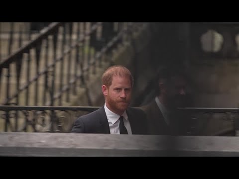 Prince Harry's war against British press reaches final showdown | REUTERS