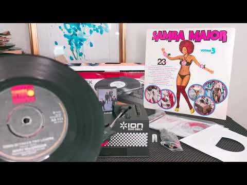 Torn Between Two Lovers ~ Mary MacGregor ~ Ion Duo Deck ~ 1976 Ariola 7" Vinyl Single Record