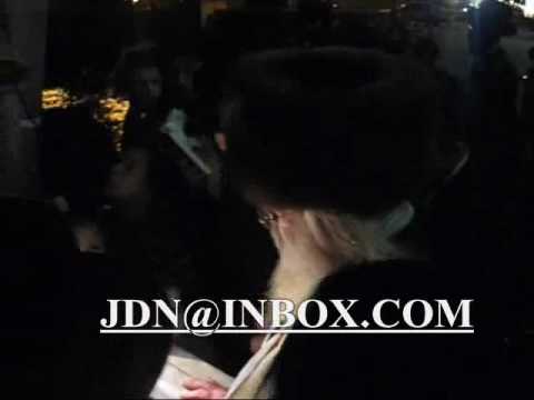 Munkatch Rebbe Tashlich 5770