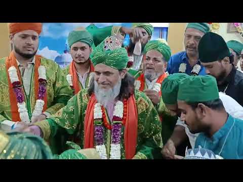 Aaina tera bankar tere samne aaya hu.
