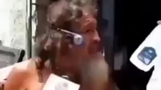 vivo con el miedo constante de que venga un reguetonero y me diga oye ya tu sabes y yo no sepa