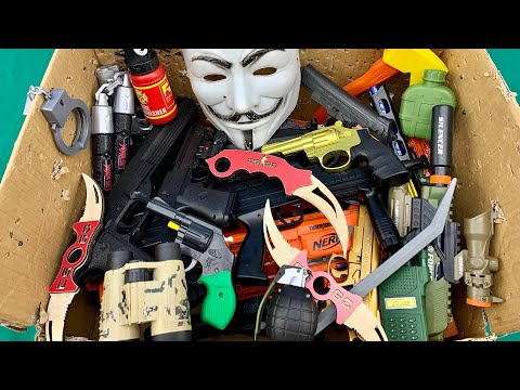 Hacker Weapon Box! Dangerous Weapons, Explosive Pistols, Karambit and Ax Equipment - Box of Toy Guns