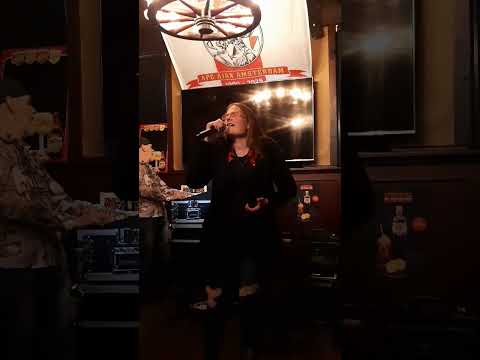 Live gezongen in Cafe oude Herberg Zaandam Waarom.