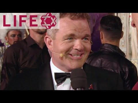 Cornelius Obonya, Ruth Brauer-Kvam und Kyrre Kvam auf dem Life Ball 2013 | Magenta Carpet