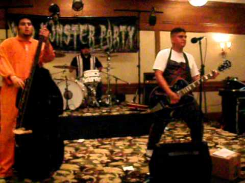 Zombification: Hot Rod Funeral in Mad Monster Party 2010