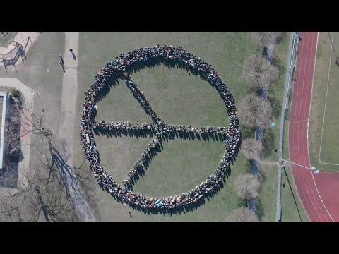Friedenszeichen Verbundschule Hille