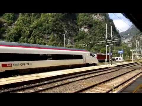 PENDOLINO ETR 610 SVIZZERO TRANSITA IN STAZIONE A ISELLE - (VB) 27 - 6 - 2015.