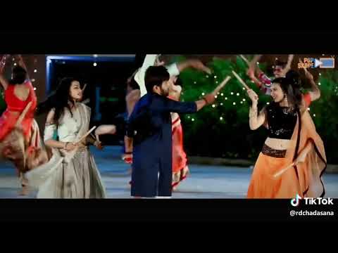 Bhagwan pan bhulo padyo...... prem ma..❣️❣️