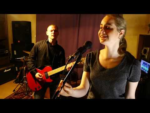 Priit Pilk & Kerli Õun - SMS