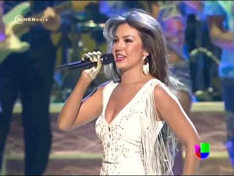 Thalía - Amor Prohibido (Live from Selena Vive 2005)