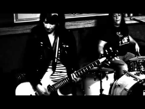 The Dee Dees Videos | ReverbNation