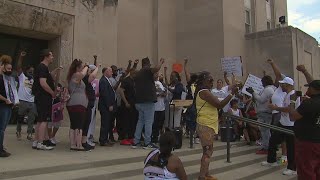 Families seek answers after 2 Racine County Jail deaths | FOX6 News Milwaukee
