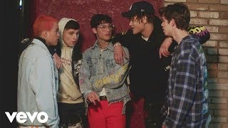 Musik-Video-Miniaturansicht zu Phases Songtext von PRETTYMUCH