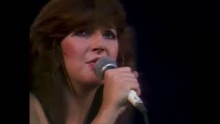 Kate Bush - The Wedding List Live 1982
